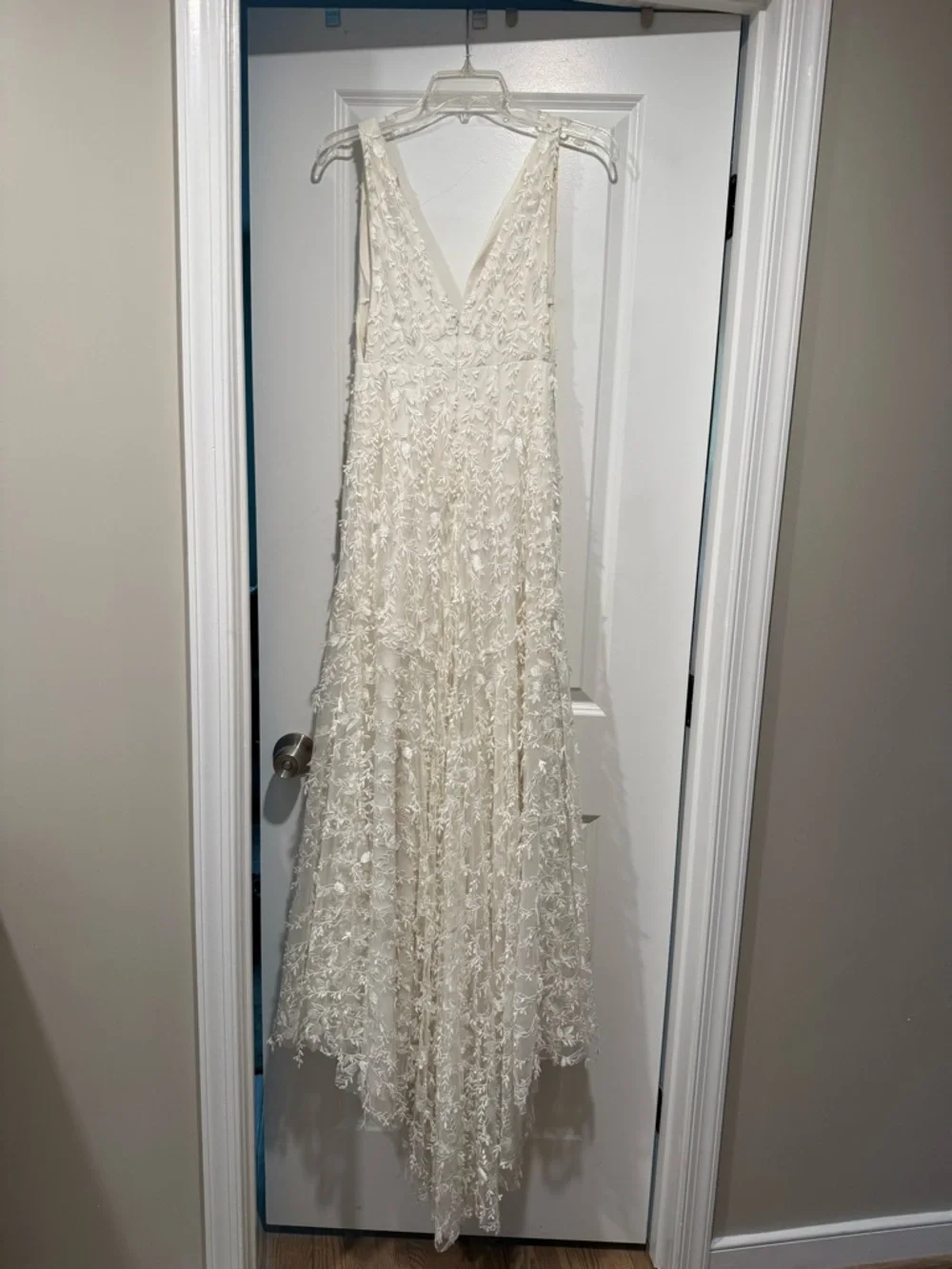 Jenny Yoo Cream Lace V-Neck A-Line Wedding Gown - Picture 2 of 3